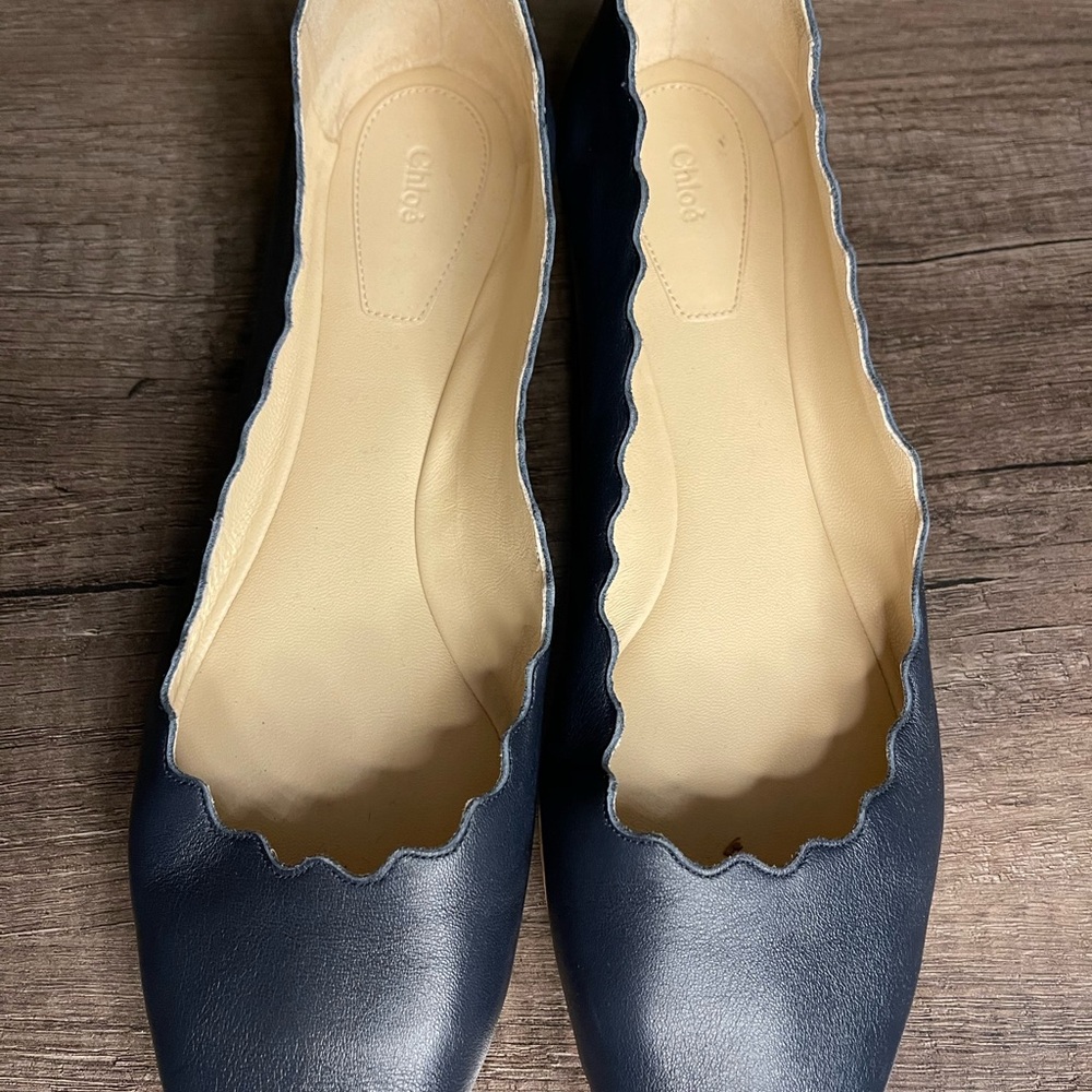 Chloe like new flats - Picture 5 of 8